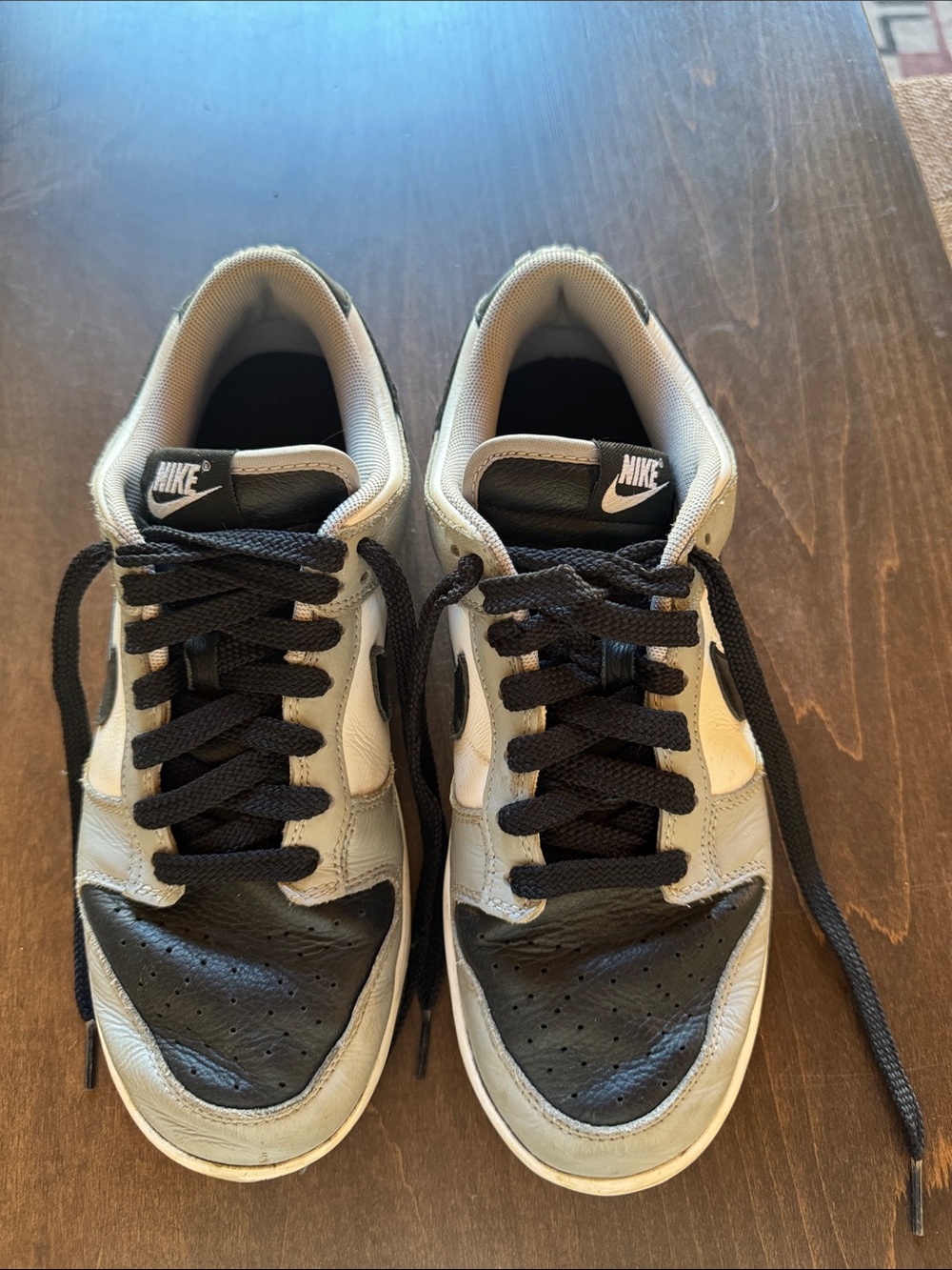 Nike Low-Top Sneakers in Black, White and Light Gray